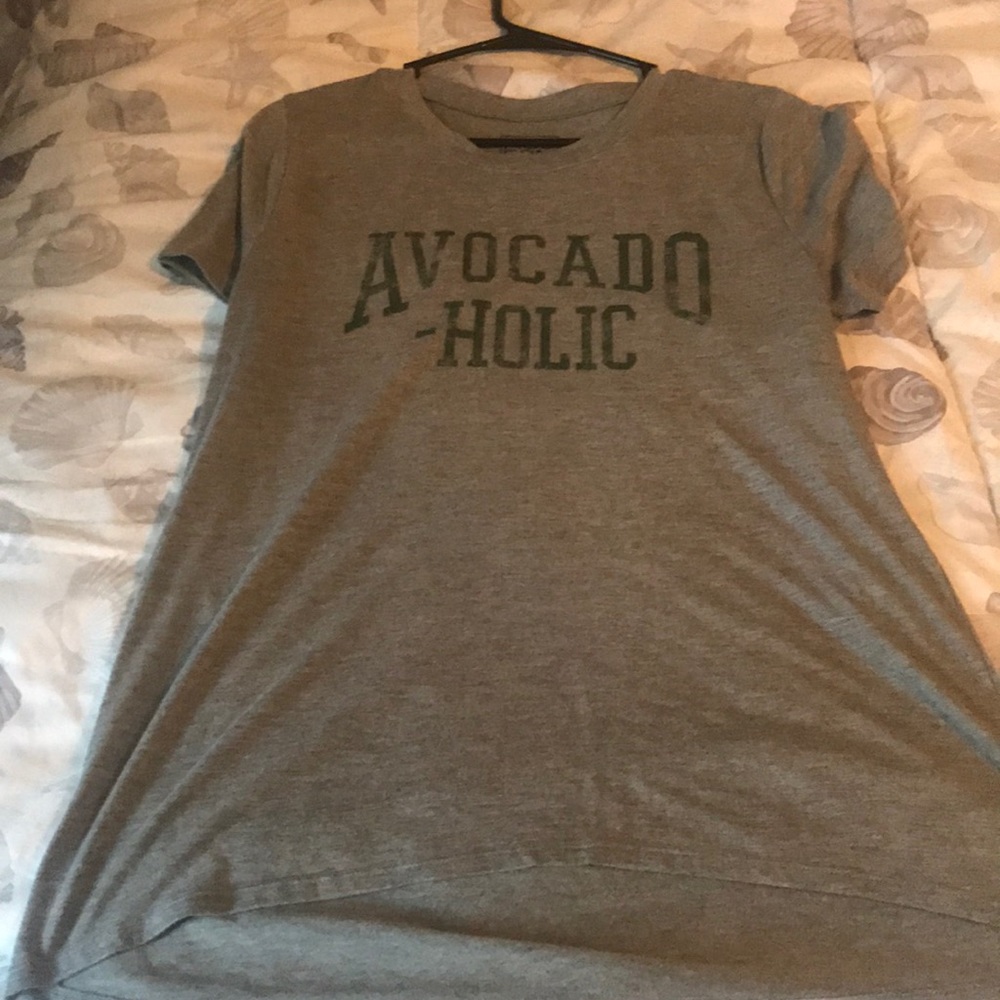 Shorty sleeve avocado-holic shirt